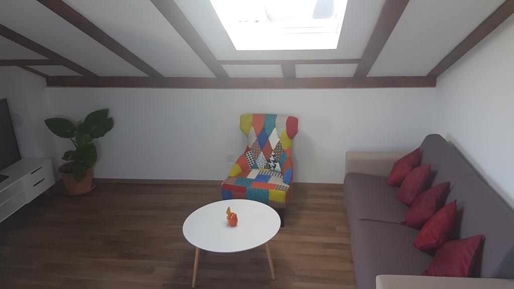 Apartment Azaleja 萨利 外观 照片