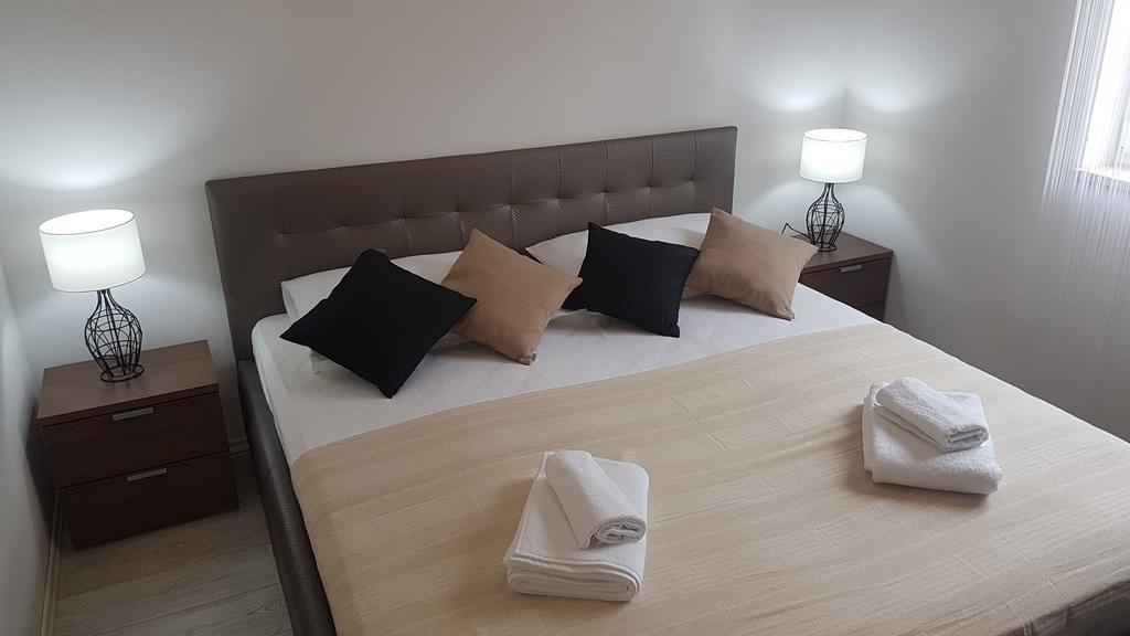 Apartment Azaleja 萨利 外观 照片