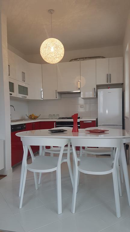 Apartment Azaleja 萨利 外观 照片